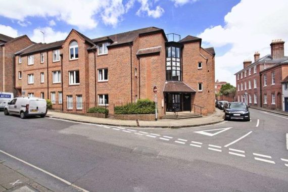 2 Bedroom Flat